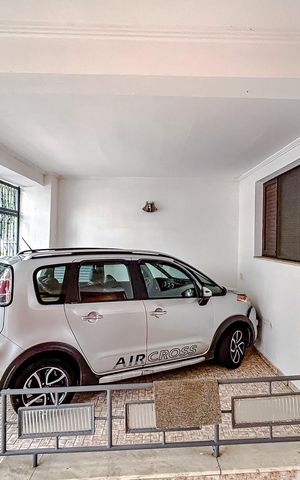 Casa à venda com 170m², 3 quartos e 3 vagasGaragem