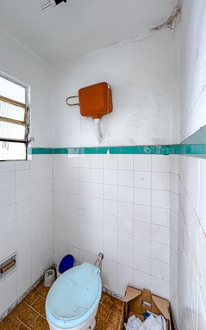 Casa à venda com 170m², 3 quartos e 3 vagasBanheiro de serviço