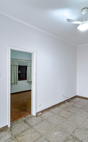 Casa à venda com 170m², 3 quartos e 3 vagasSala