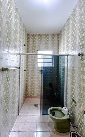 Casa à venda com 170m², 3 quartos e 3 vagasBanheiro