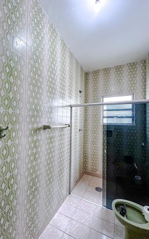 Casa à venda com 170m², 3 quartos e 3 vagasBanheiro