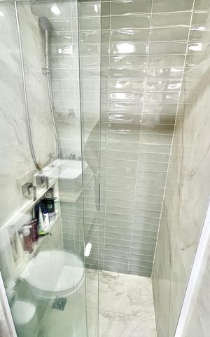 Apartamento à venda com 48m², 2 quartos e 1 vaga Apartamento à venda com 48m², 2 quartos e 1 vagaBanheiro