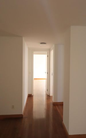 Apartamento à venda com 177m², 4 quartos e 3 vagasCorredor