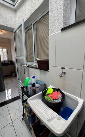 Apartamento à venda com 81m², 2 quartos e 3 vagas Apartamento à venda com 81m², 2 quartos e 3 vagasÁrea de Serviço