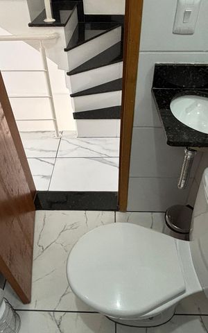 Apartamento à venda com 81m², 2 quartos e 3 vagas Apartamento à venda com 81m², 2 quartos e 3 vagasLavabo