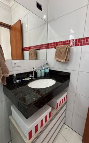 Apartamento à venda com 81m², 2 quartos e 3 vagas Apartamento à venda com 81m², 2 quartos e 3 vagasBanheiro