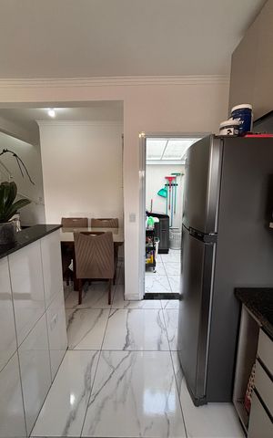 Apartamento à venda com 81m², 2 quartos e 3 vagas Apartamento à venda com 81m², 2 quartos e 3 vagasCozinha