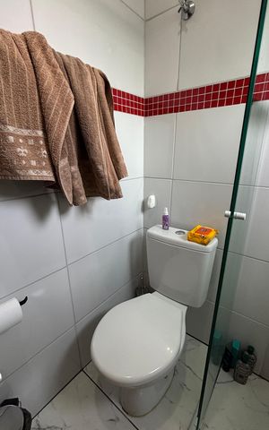 Apartamento à venda com 81m², 2 quartos e 3 vagas Apartamento à venda com 81m², 2 quartos e 3 vagasBanheiro