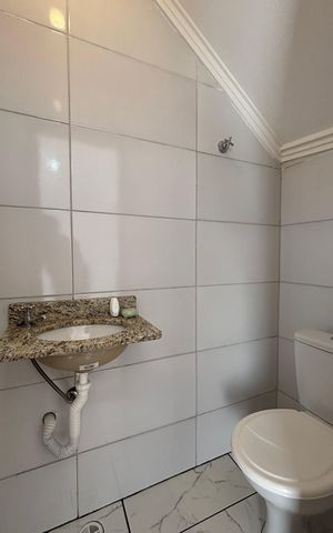 Apartamento à venda com 81m², 2 quartos e 3 vagas Apartamento à venda com 81m², 2 quartos e 3 vagasGaragem - Banheiro