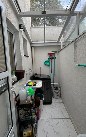 Apartamento à venda com 81m², 2 quartos e 3 vagas Apartamento à venda com 81m², 2 quartos e 3 vagasÁrea de Serviço