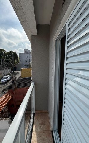 Apartamento à venda com 81m², 2 quartos e 3 vagas Apartamento à venda com 81m², 2 quartos e 3 vagasQuarto 1 Varanda