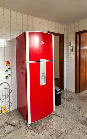 Casa à venda com 420m², 6 quartos e 4 vagas