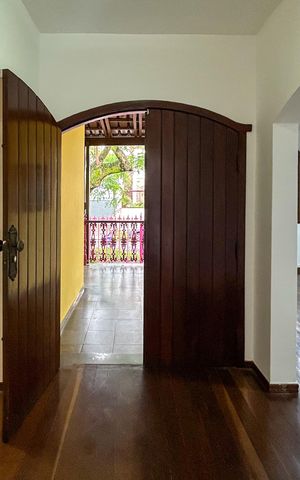 Casa à venda com 420m², 6 quartos e 4 vagas
