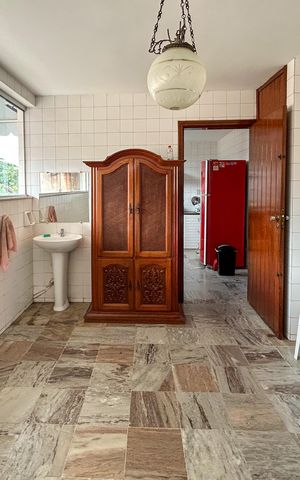 Casa à venda com 420m², 6 quartos e 4 vagas