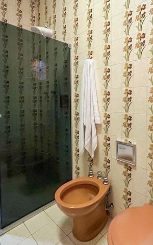 Casa à venda com 420m², 6 quartos e 4 vagas