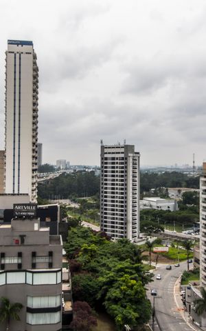 Apartamento à venda com 82m², 2 quartos e 2 vagas Apartamento à venda com 82m², 2 quartos e 2 vagasVista da Varanda