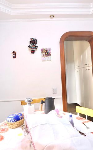 Casa de condomínio à venda com 256m², 3 quartos e 3 vagas Casa de condomínio à venda com 256m², 3 quartos e 3 vagasCopa