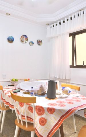 Casa de condomínio à venda com 256m², 3 quartos e 3 vagas Casa de condomínio à venda com 256m², 3 quartos e 3 vagasCopa