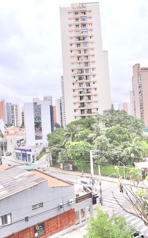 Casa de condomínio à venda com 256m², 3 quartos e 3 vagas Casa de condomínio à venda com 256m², 3 quartos e 3 vagasVista da Sacada