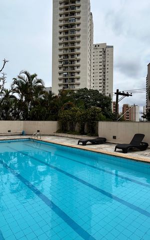 Casa de condomínio à venda com 256m², 3 quartos e 3 vagas Casa de condomínio à venda com 256m², 3 quartos e 3 vagasPiscina