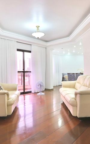 Casa de condomínio à venda com 256m², 3 quartos e 3 vagas Casa de condomínio à venda com 256m², 3 quartos e 3 vagasSala