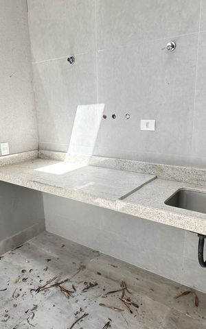 Casa à venda com 462m², 4 quartos e 1 vaga Casa à venda com 462m², 4 quartos e 1 vagaÁrea de Serviço
