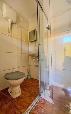 Casa à venda com 156m², 4 quartos e 2 vagas
