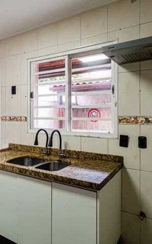 Casa de condomínio à venda com 70m², 2 quartos e 1 vaga Casa de condomínio à venda com 70m², 2 quartos e 1 vagaCozinha