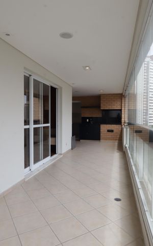 Apartamento à venda com 165m², 3 quartos e 3 vagasVaranda gourmet