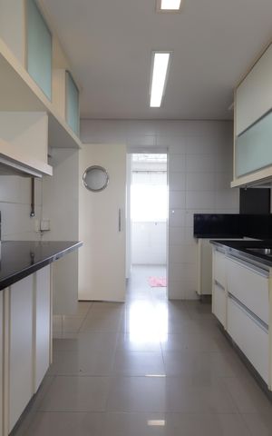 Apartamento à venda com 165m², 3 quartos e 3 vagasCozinha