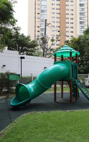 Apartamento à venda com 165m², 3 quartos e 3 vagasÁrea comum - Playground