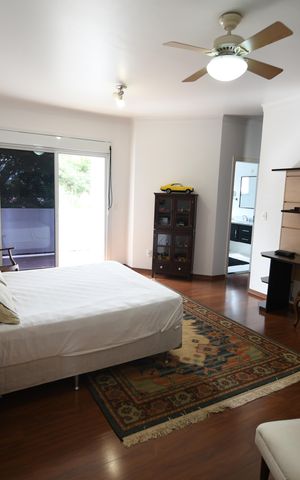 Casa à venda com 394m², 3 quartos e 4 vagasQuarto 1 - Suíte