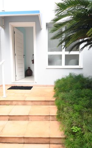 Casa à venda com 394m², 3 quartos e 4 vagasAnexo - Entrada