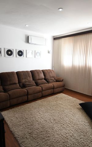 Casa à venda com 394m², 3 quartos e 4 vagasSala de TV