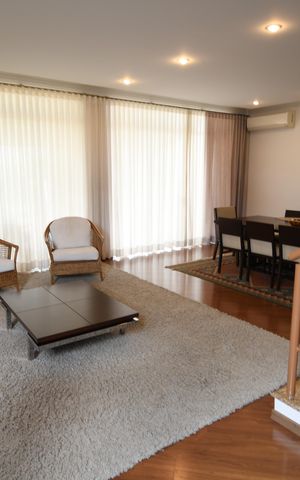 Casa à venda com 394m², 3 quartos e 4 vagasSala