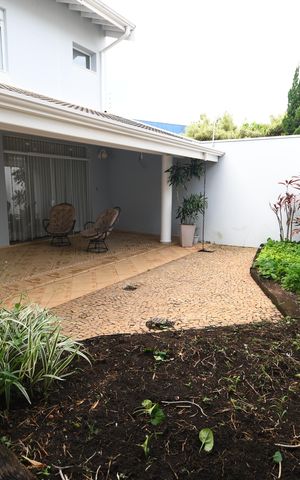 Casa à venda com 394m², 3 quartos e 4 vagasJardim