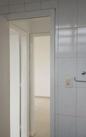 Apartamento à venda com 80m², 3 quartos e 1 vaga Apartamento à venda com 80m², 3 quartos e 1 vagaBanheiro