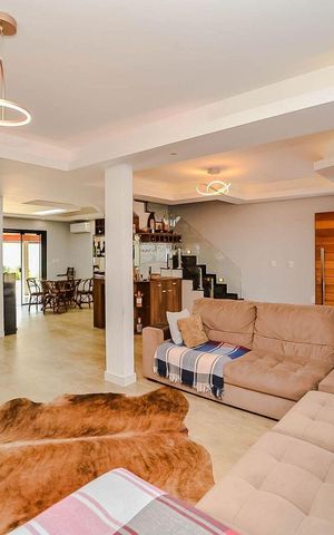 Casa para alugar com 250m², 2 quartos e 4 vagas Casa para alugar com 250m², 2 quartos e 4 vagasSala