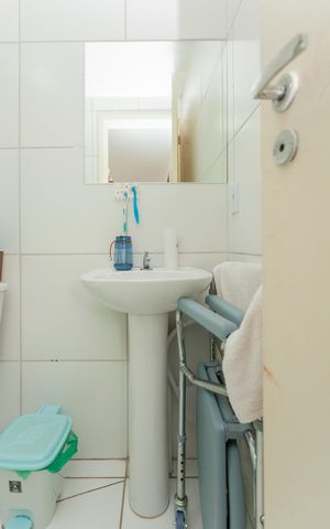 Apartamento para alugar com 46m², 2 quartos e sem vagaBanheiro