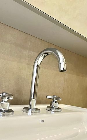 Apartamento à venda com 106m², 2 quartos e 2 vagas Apartamento à venda com 106m², 2 quartos e 2 vagasBanheiro 2 da Suíte 1
