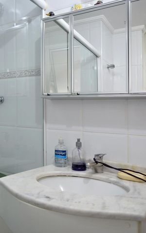 Apartamento à venda com 100m², 2 quartos e 1 vagaBanheiro social