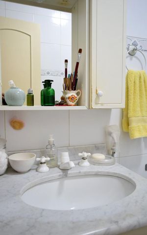 Apartamento à venda com 100m², 2 quartos e 1 vagaBanheiro da Suíte