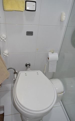 Apartamento à venda com 100m², 2 quartos e 1 vagaBanheiro da Suíte