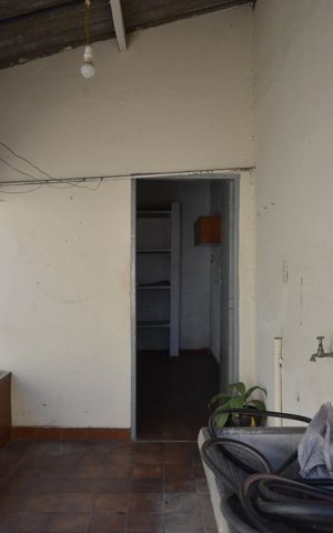 Casa à venda com 94m², 2 quartos e 1 vagaÁrea de Serviço