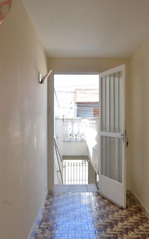 Casa à venda com 94m², 2 quartos e 1 vagaQuintal