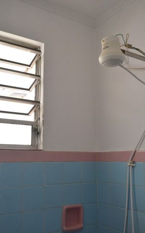 Casa à venda com 94m², 2 quartos e 1 vagaBanheiro Social