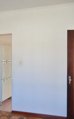 Casa à venda com 94m², 2 quartos e 1 vagaSala