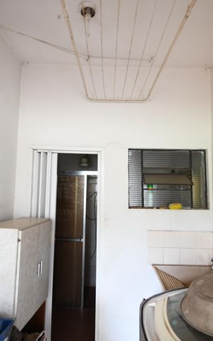 Casa à venda com 147m², 2 quartos e 1 vagaÁrea de Serviço