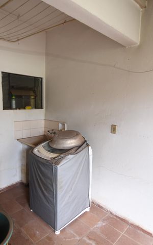 Casa à venda com 147m², 2 quartos e 1 vagaÁrea de Serviço