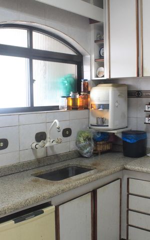 Apartamento à venda com 86m², 3 quartos e 2 vagasCozinha